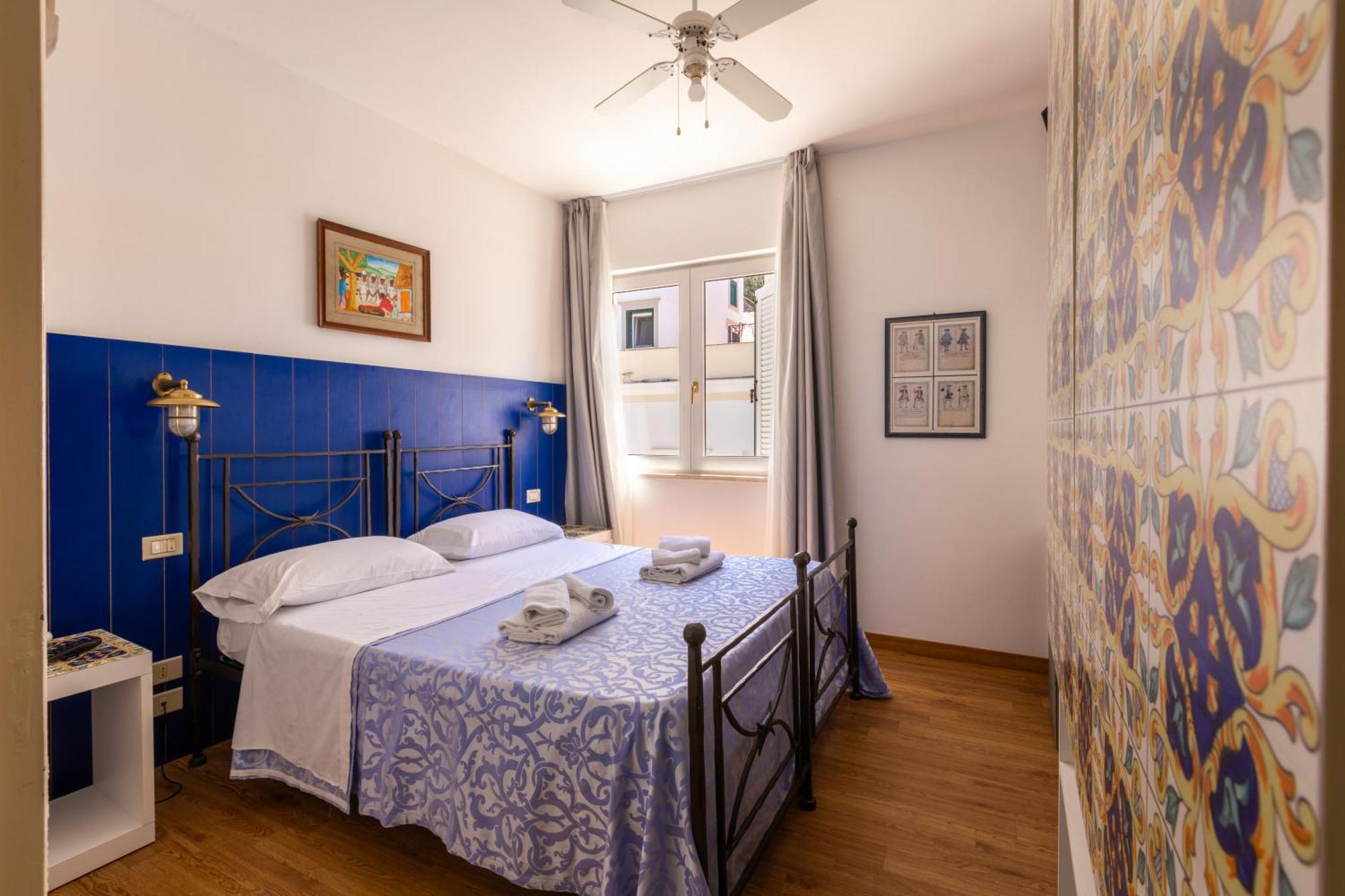 Hotel Torre Dei Borboni