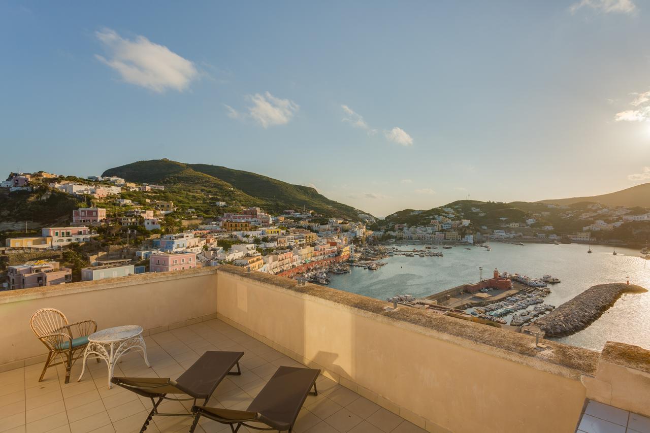Torre Dei Borboni 3* Ponza